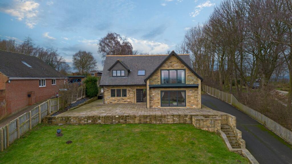 The Bungalow Warren Lane Staincross