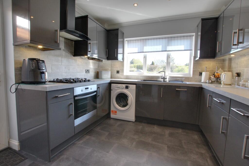 Hawthorn Road, Horndean photo 4