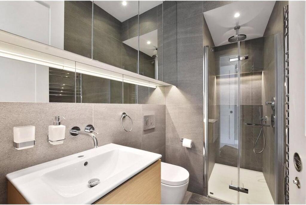2 bedroom duplex for rent