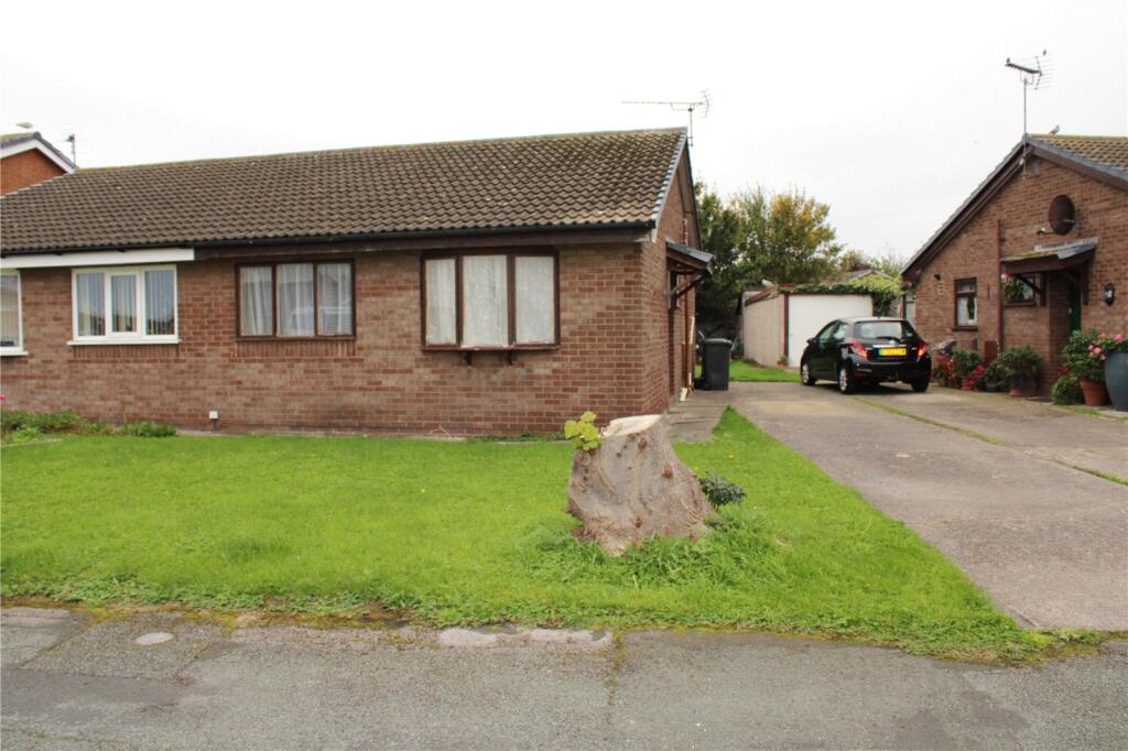 2-bed house on Bryn Elian Grove, Kinmel Bay, Rhyl, Conwy, LL18, £155,000