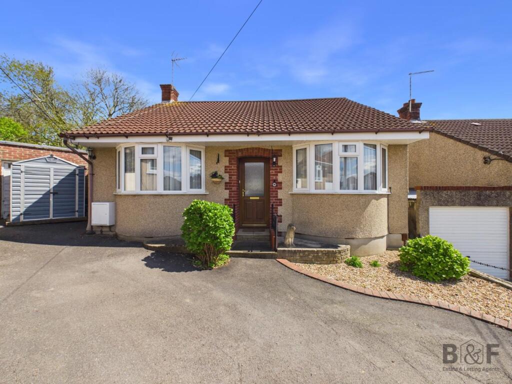 4-bed detached on Baglyn Avenue, Kingswood, £550,000