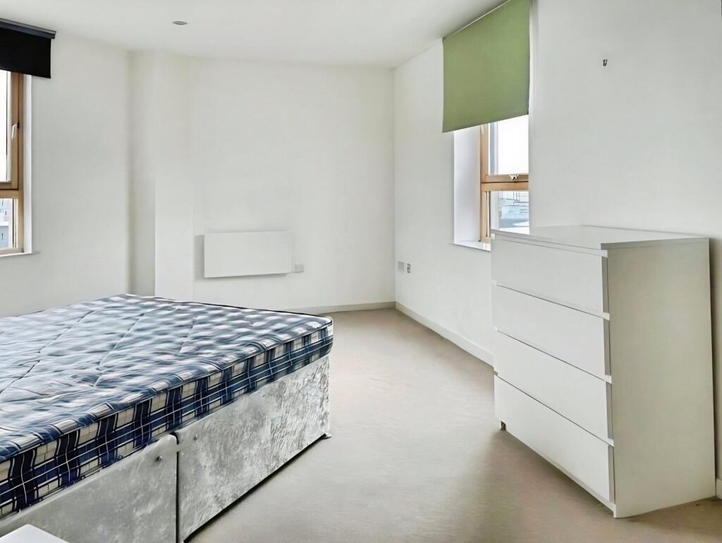 Apartment in Leeds - View 5