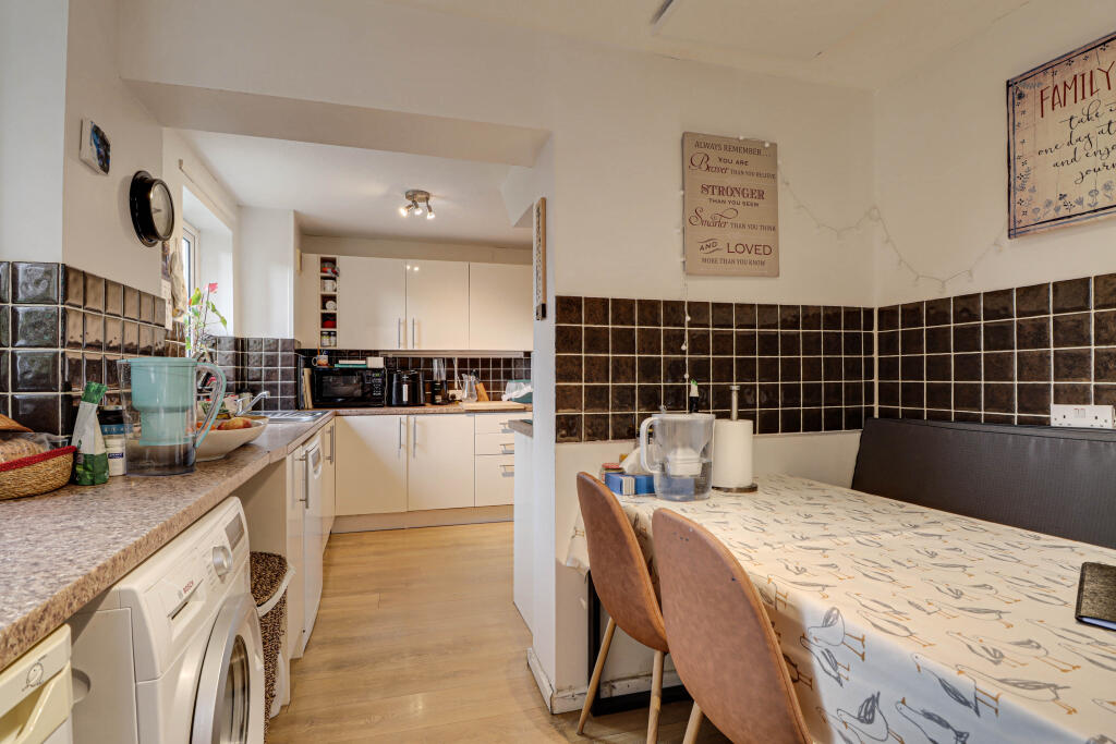 Additional image 5 of Broadstone Road, Harpenden, Hertfordshire, AL5