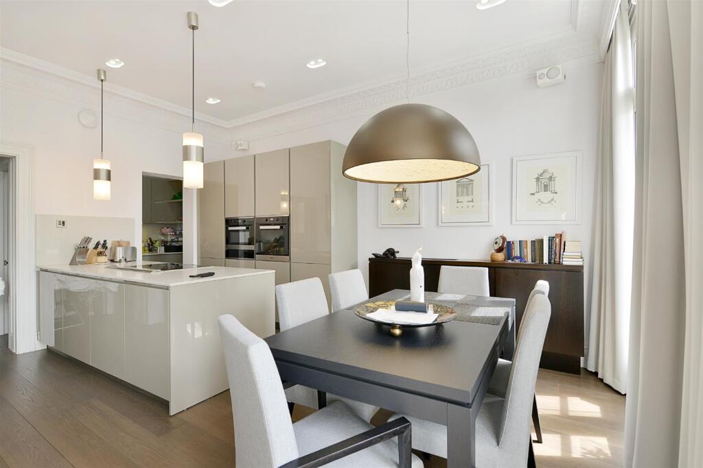 Apartment in London - View 2