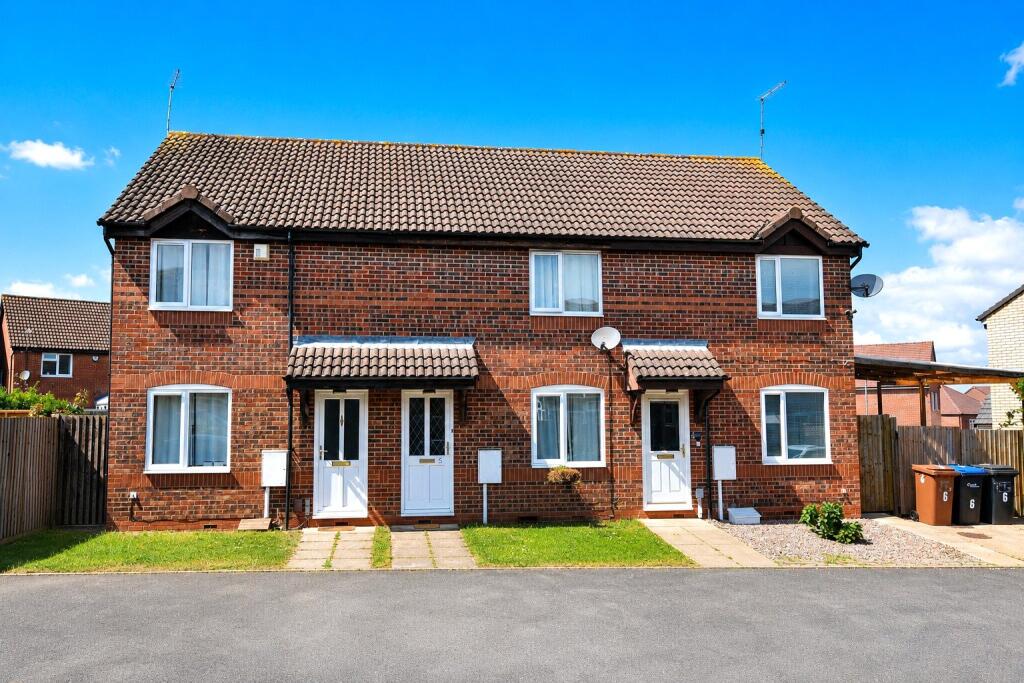 Main image of property: Hedgely Court, NORTHAMPTON, NN4