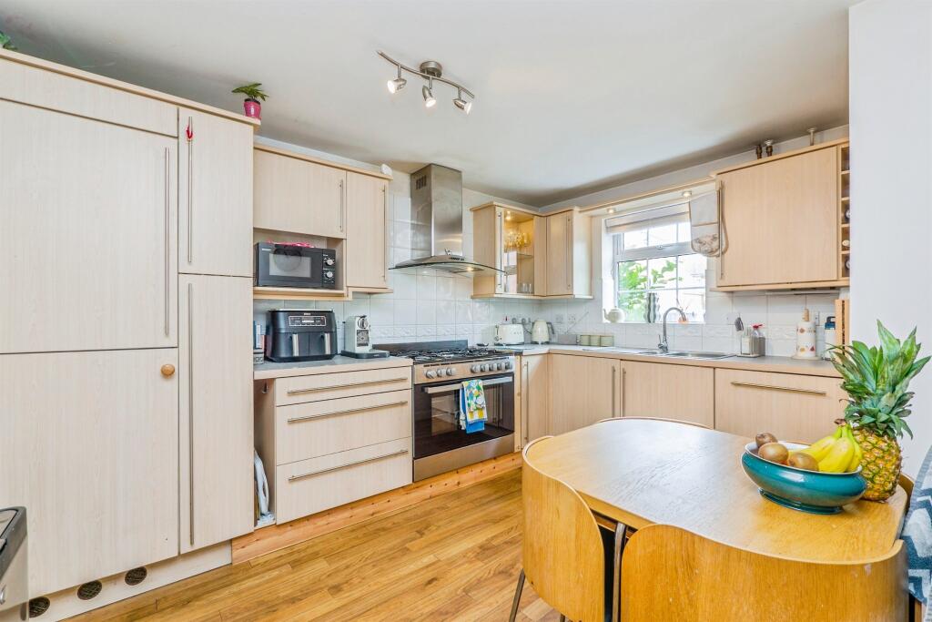 House in Cardiff, Penylan - View 4