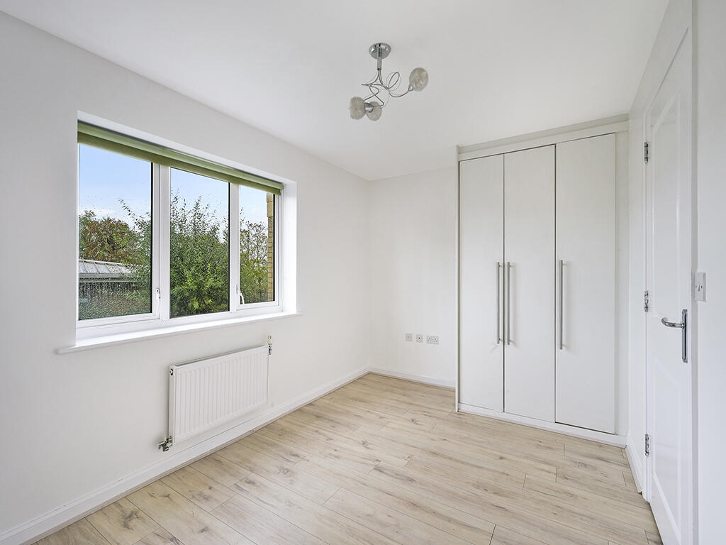 House in Dartford, Stone - View 5