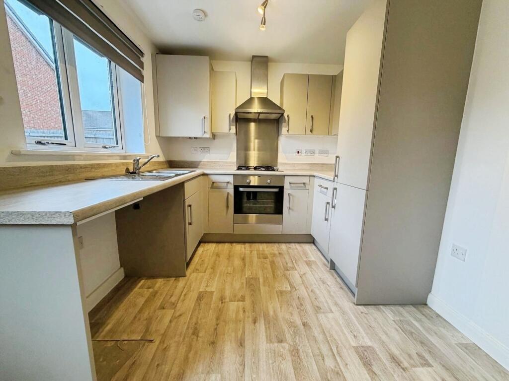 Guilsborough Road, Eye, PE6 photo 5