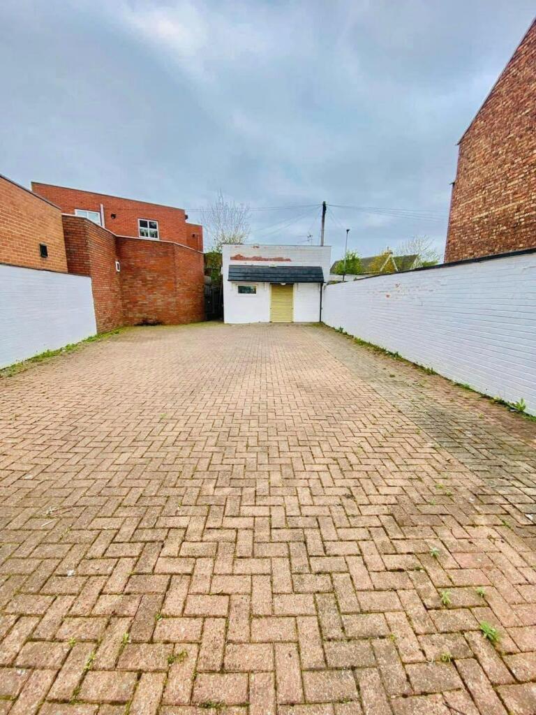 Main image of property: 58A Kings Road, North Ormesby, Middlesbrough, TS3 6EG