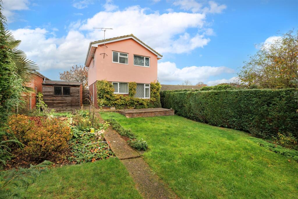 Barons Close, Halesworth photo 2