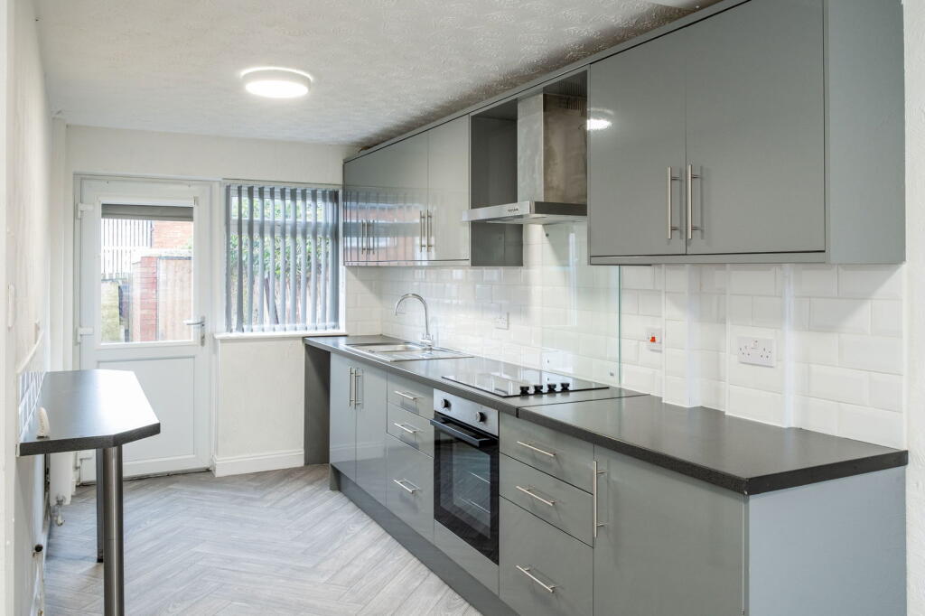 Kingsthorpe Close, Leicester photo 2