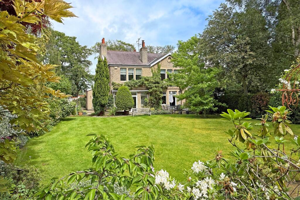 4-bed semi-detached on Wetherby Road, Harrogate, HG2, £750,000