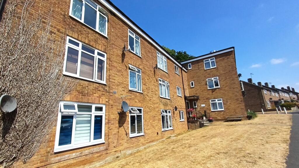 Main image of property: Fox Close, Chipping Norton, OX7