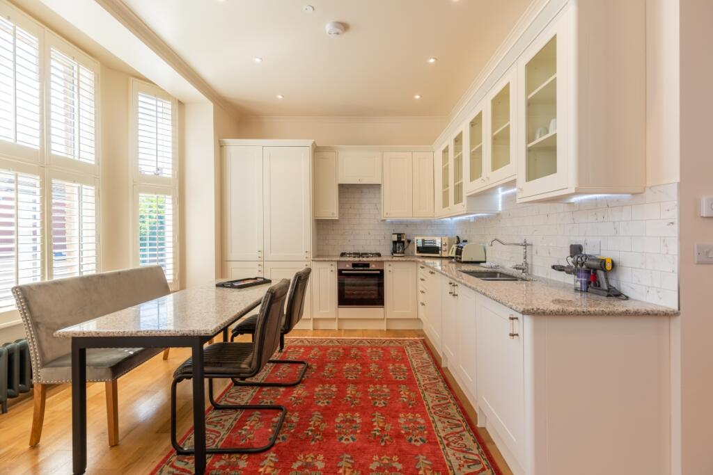 Apartment in Canterbury - View 5