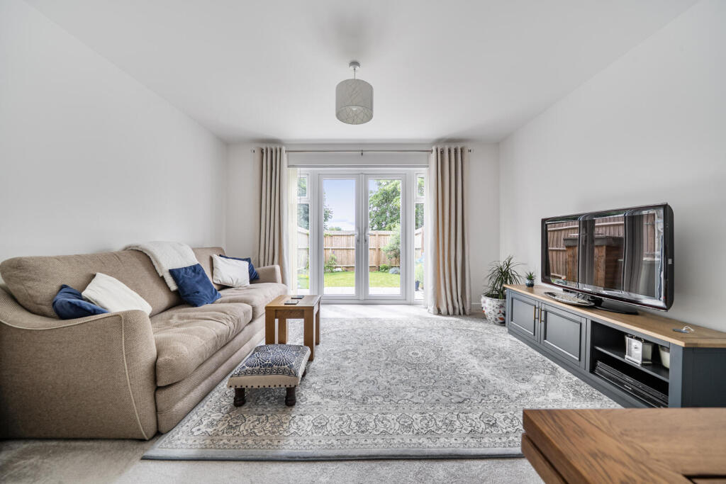 Winchcombe Avenue, Devizes photo 4