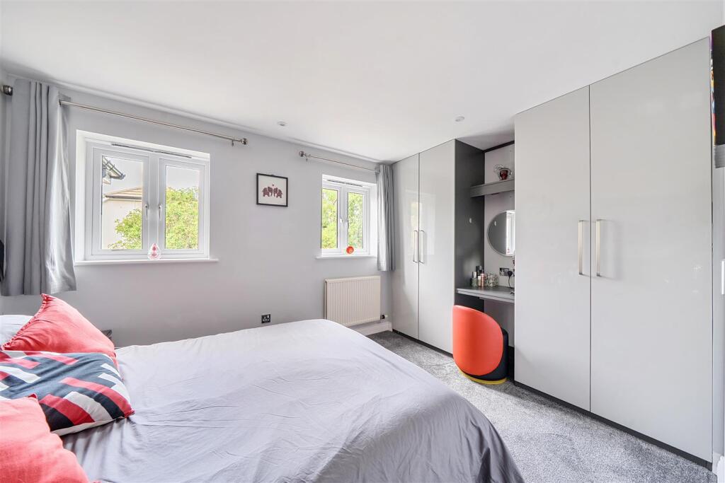 House in Torquay - More