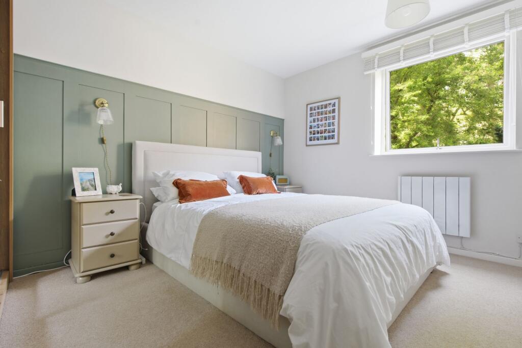 Apartment in Sunninghill - View 5