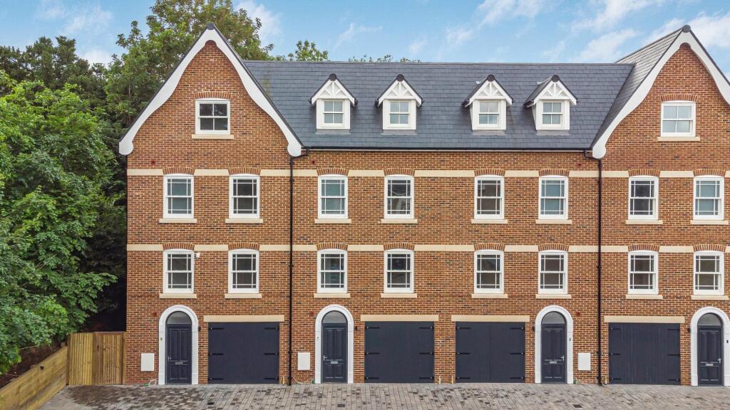 Main image of property: Kinsman Mews, Hertford