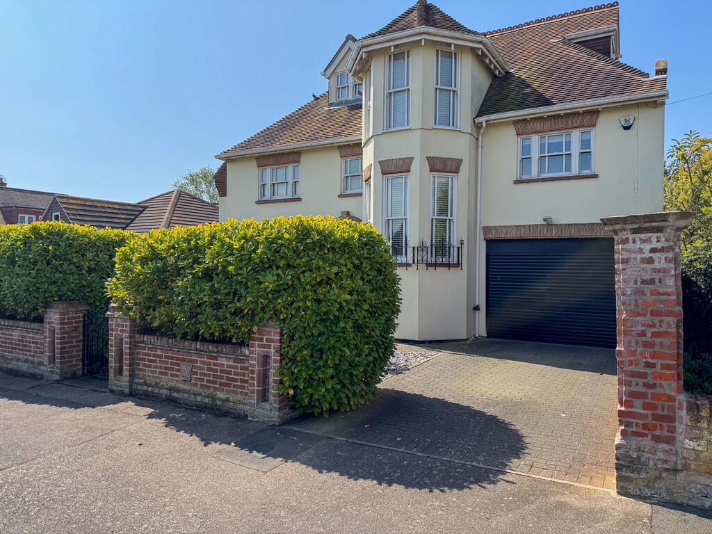 Main image of property: Frinton-on-Sea, Essex