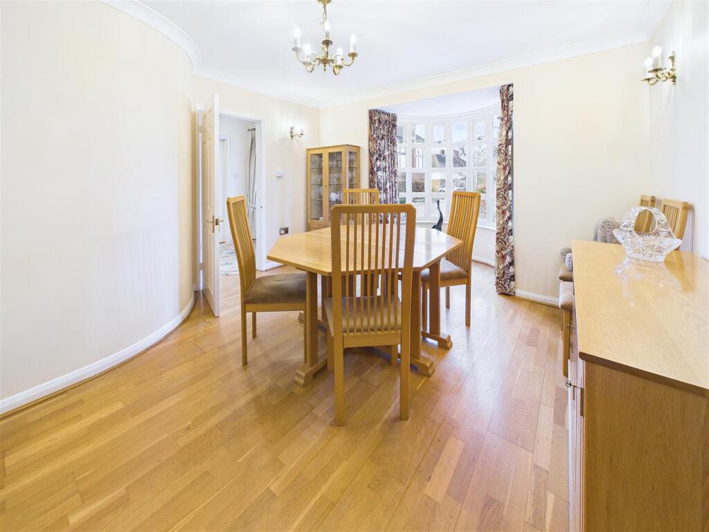House in Chelmsford, Great Baddow - View 5