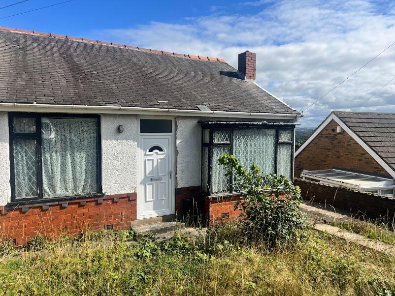 118 Cowcliffe Hill Road, Huddersfield, West Yorkshire, HD2 2PL photo 3
