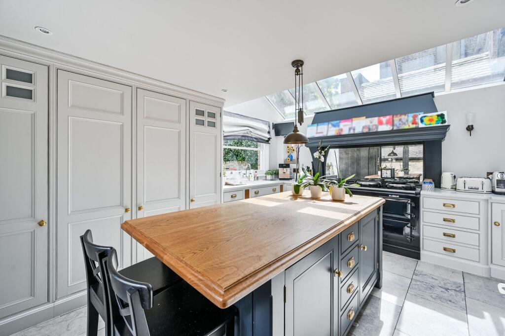 Main image of property: Boyne Road, Lewisham, London, SE13