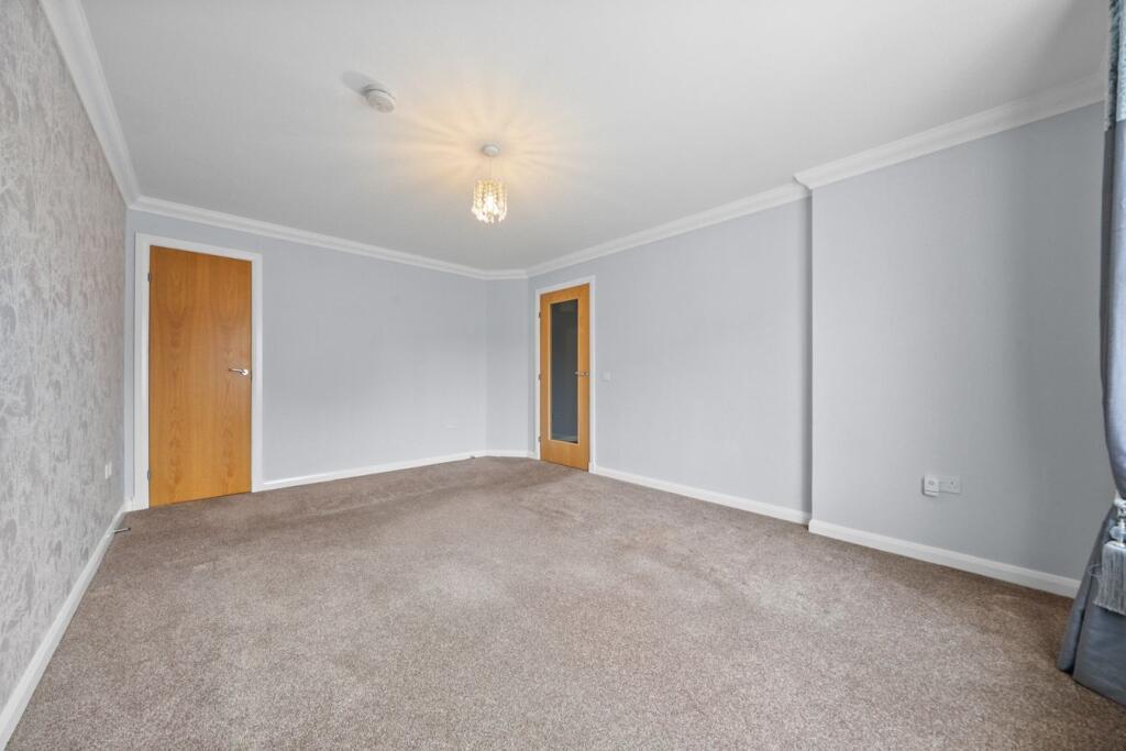 House in Falkirk, Bantaskin - More