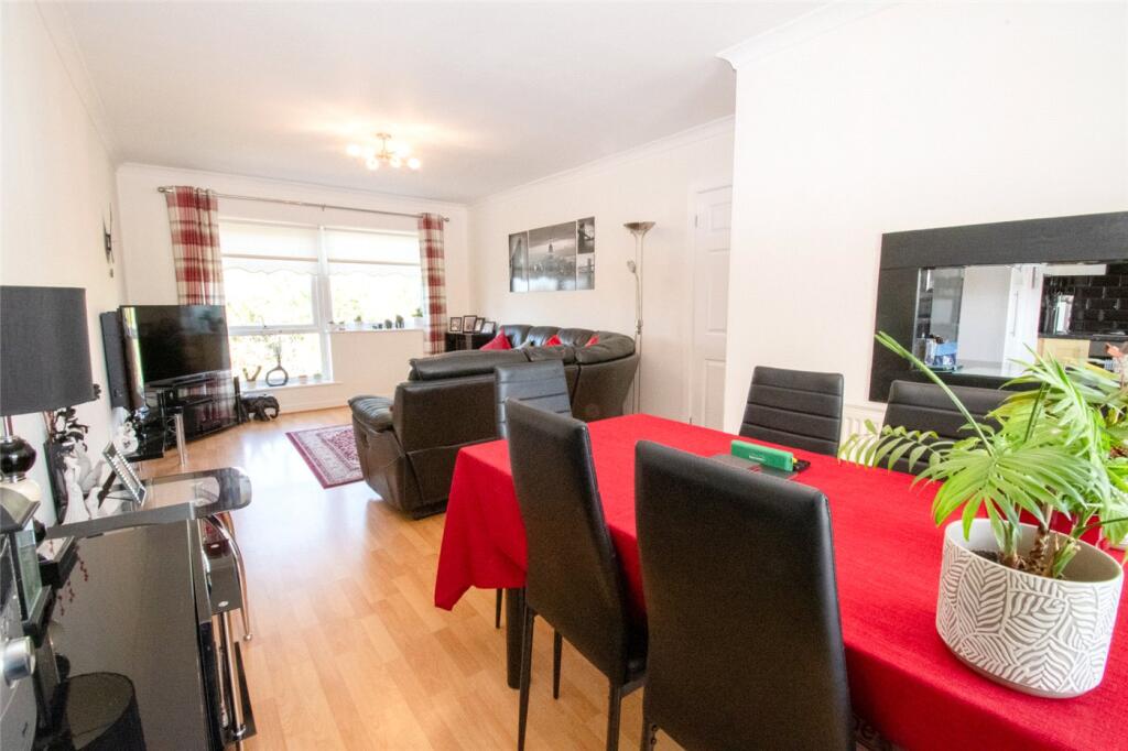 Apartment in Wirral, Liverpool City Region - View 5