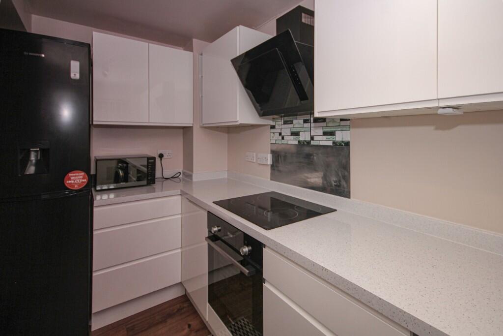2 bedroom ground floor flat for rent