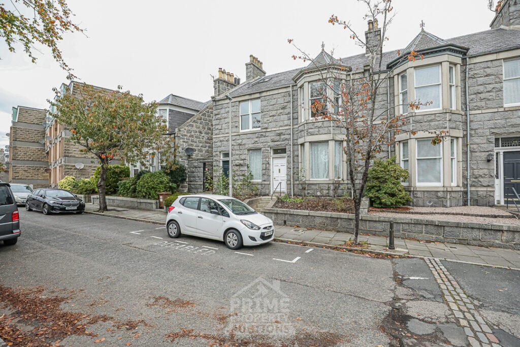Main image of property: 15 Salisbury Terrace Aberdeen AB10 6QG
