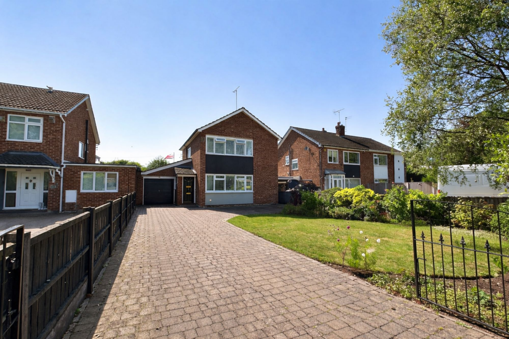 Main image of property: Moreton Road, Wirral, CH49