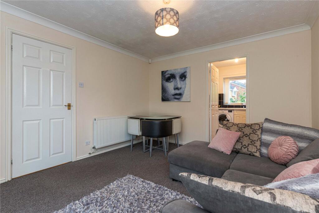 Apartment in Stoke-on-Trent - View 5