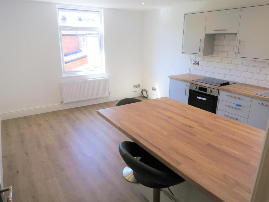 Apartment in Manchester - View 4