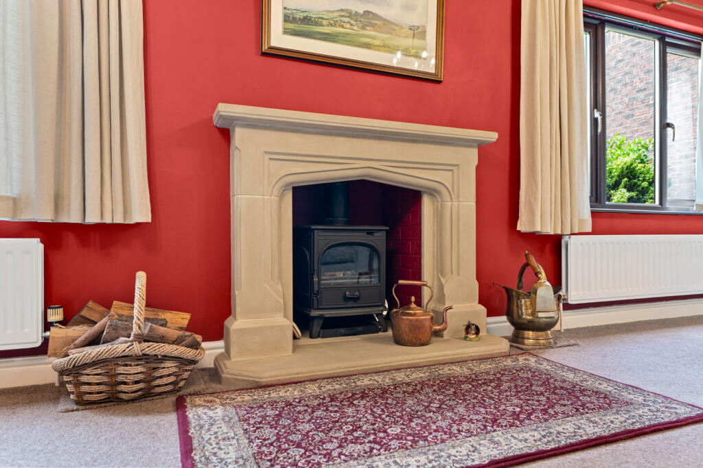 House in Stoke-on-Trent - View 3