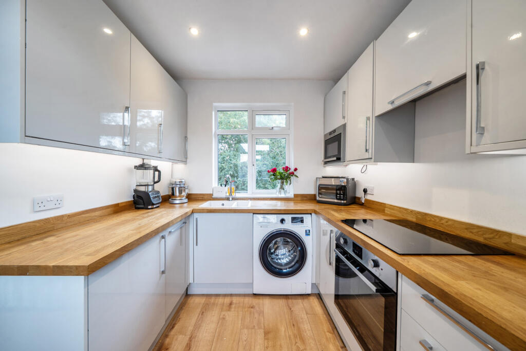Apartment in London - View 4