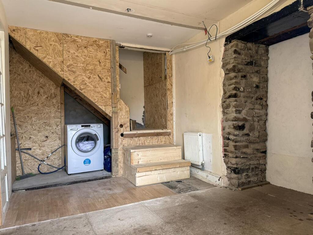 House in Exeter - View 5