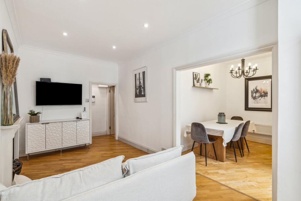 Main image of property: Kensington Court,
High Street Kensington, W8