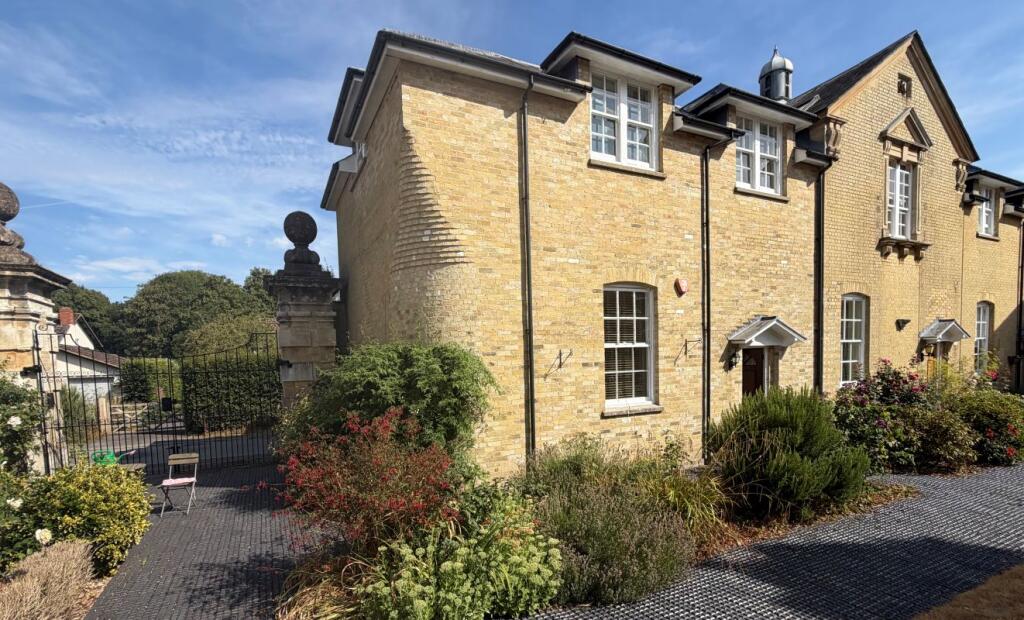 Main image of property: 1 Amport Park Mews, Amport, Andover, Hampshire, SP11 8BS