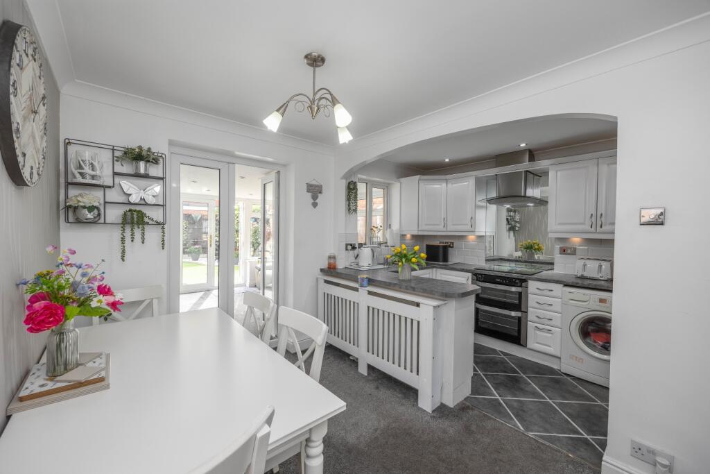 House in Wolverhampton, Perry Hall - More