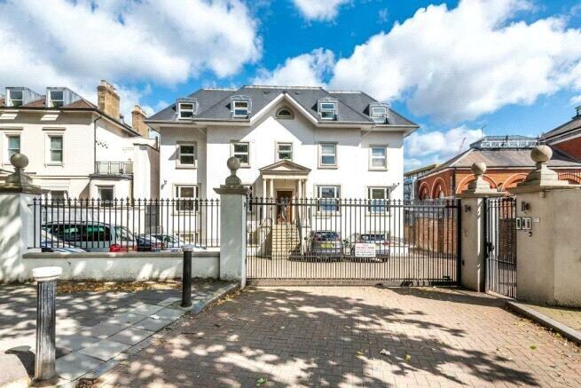 Main image of property: High Street, London, N8