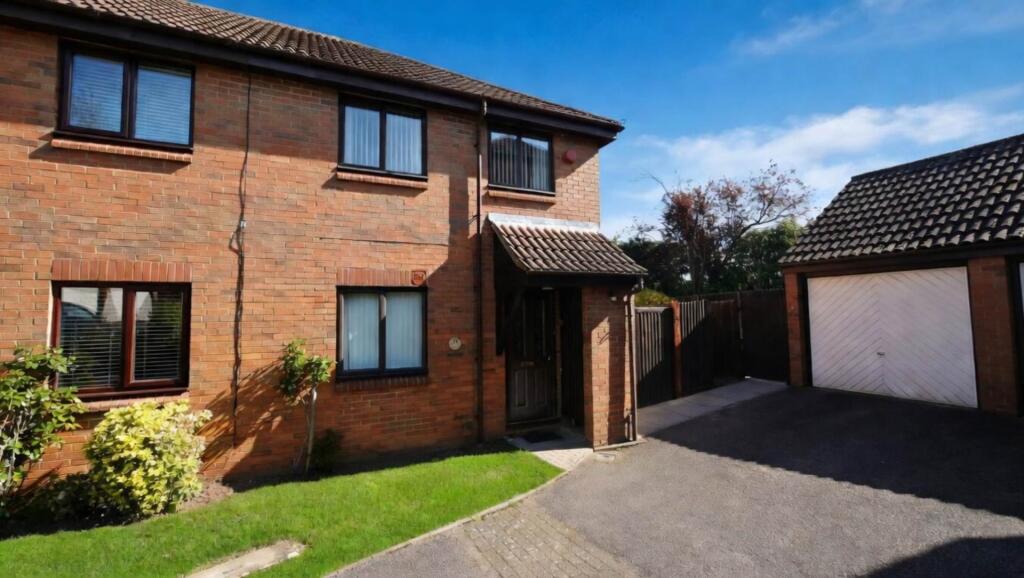 Main image of property: Bull Stag Green, Hatfield