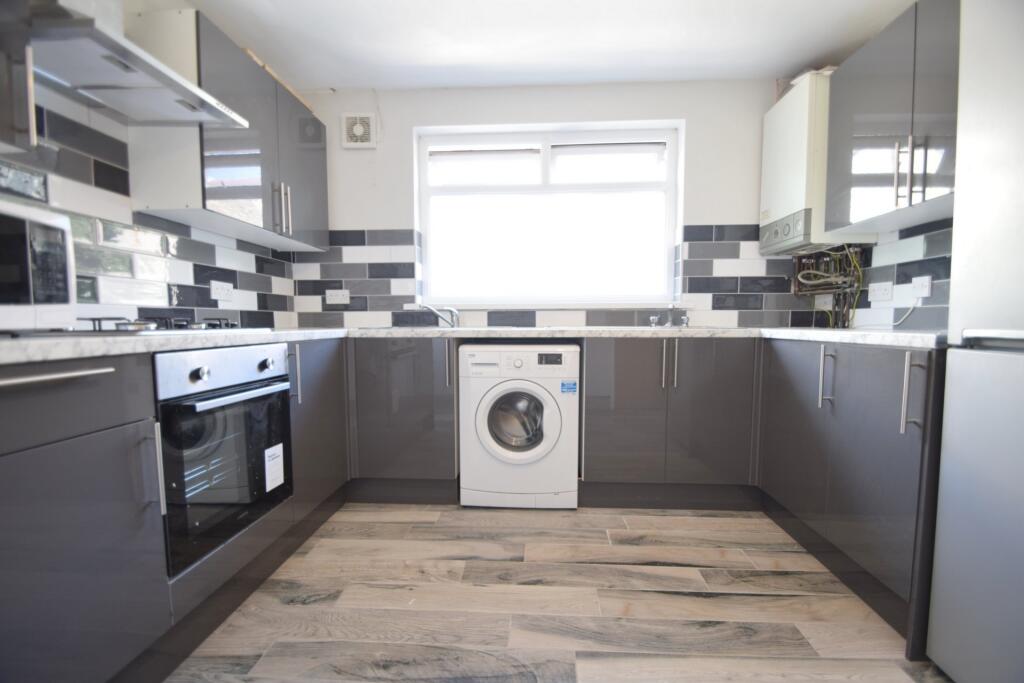 House in Cardiff, Plasnewydd, Roath - View 2