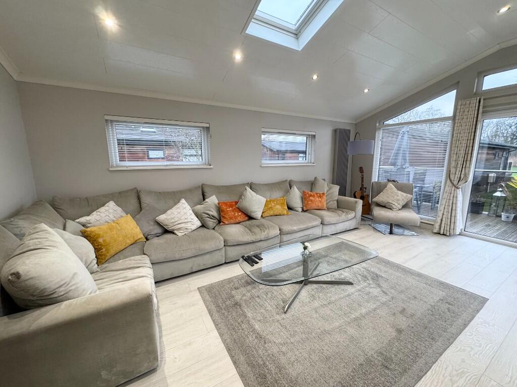 House in Slough - View 2
