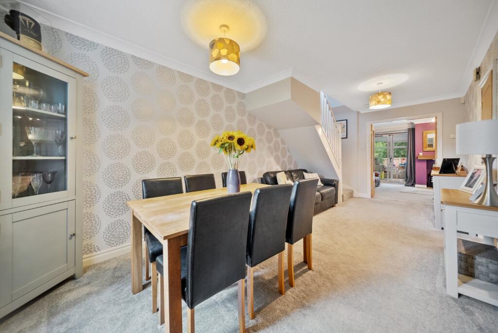 Newlaithes Road, Horsforth, Leeds, West Yorkshire, LS18 photo 4