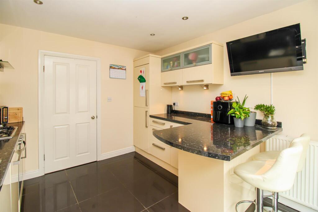 Park View, Altofts, Normanton photo 4