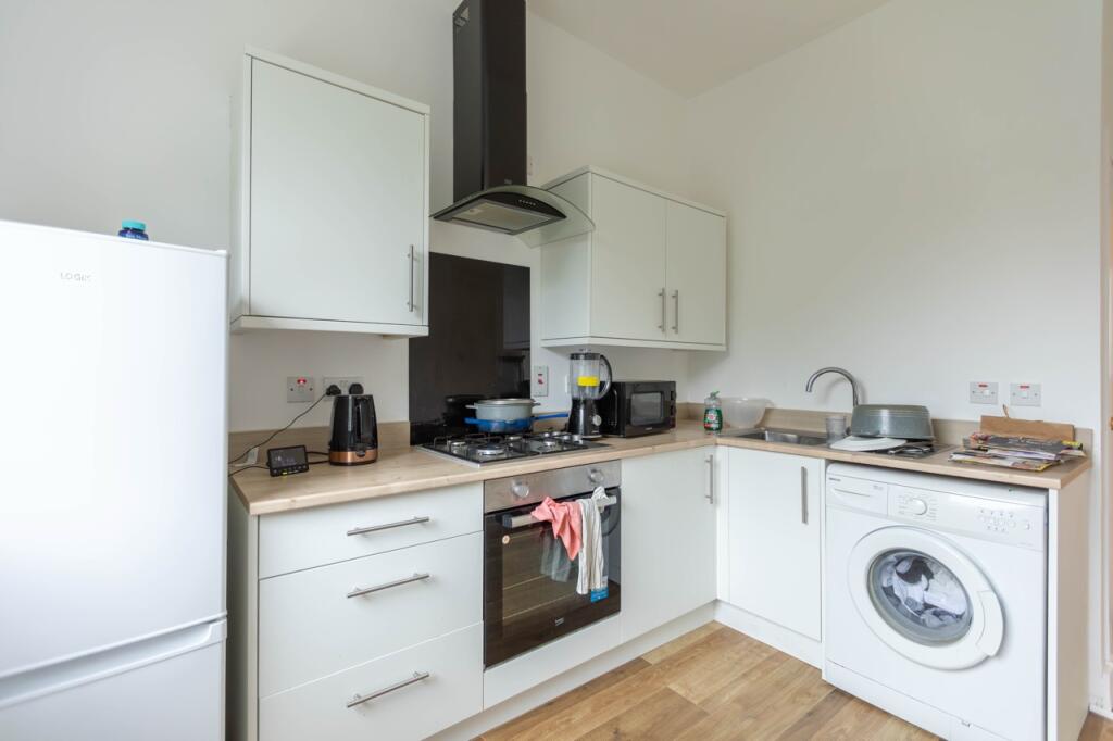 Apartment in Paisley - View 3