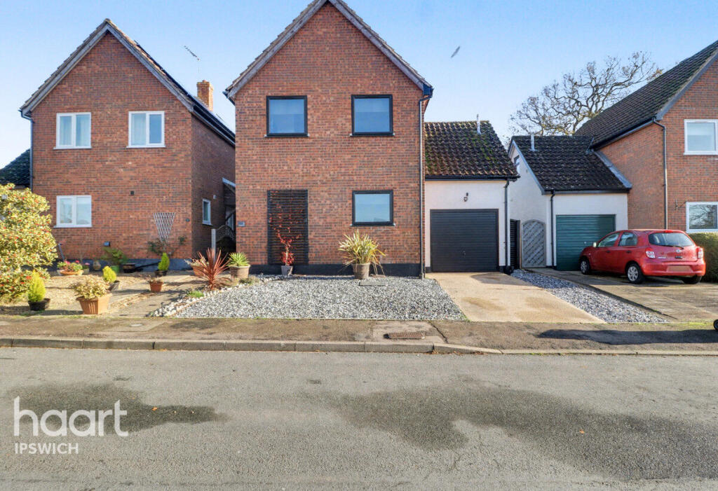 Main image of property: Ha'penny Field, Ipswich