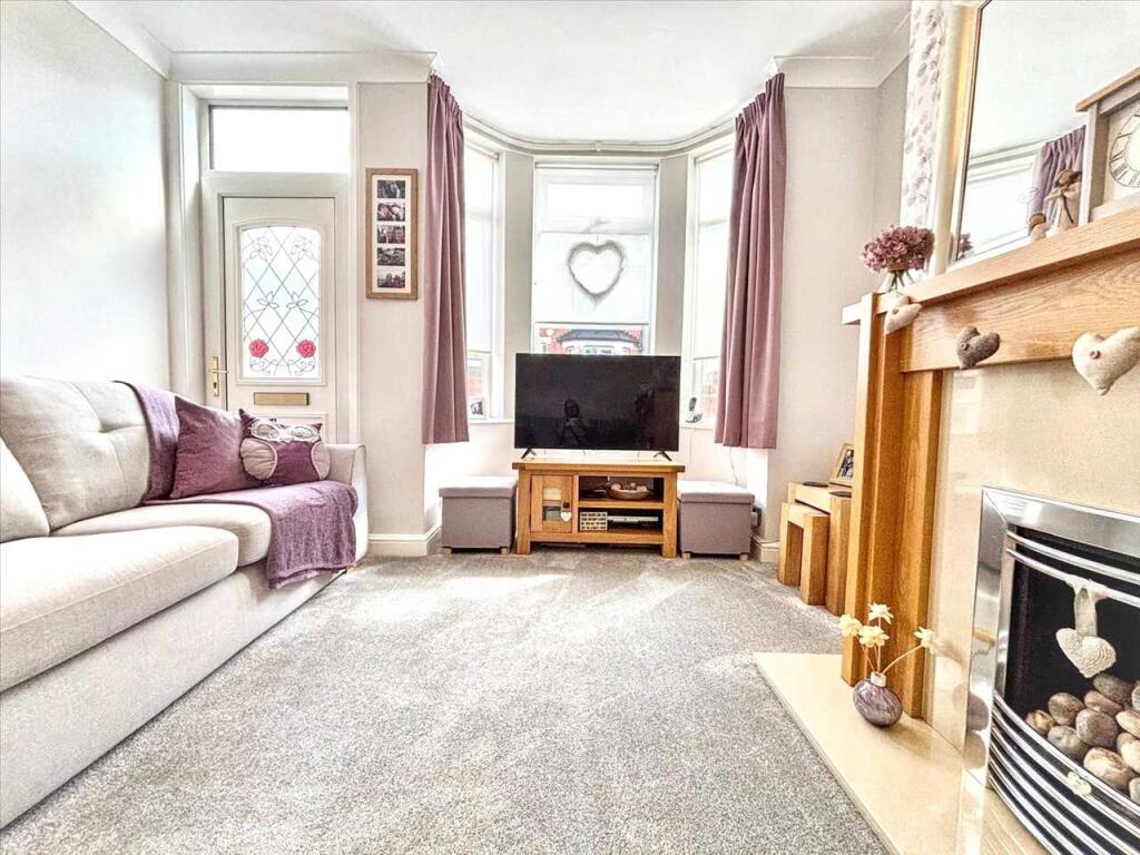 House in Ashfield, Kirkby-in-Ashfield, Sutton-in-Ashfield - More