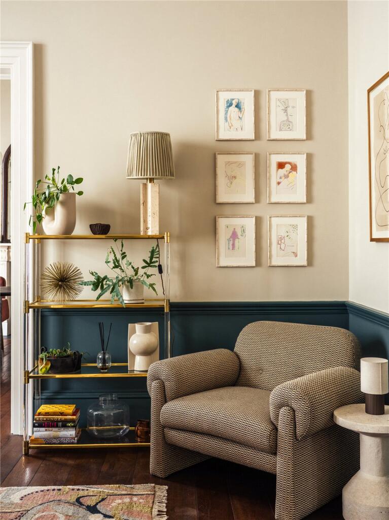 Apartment in London - View 4
