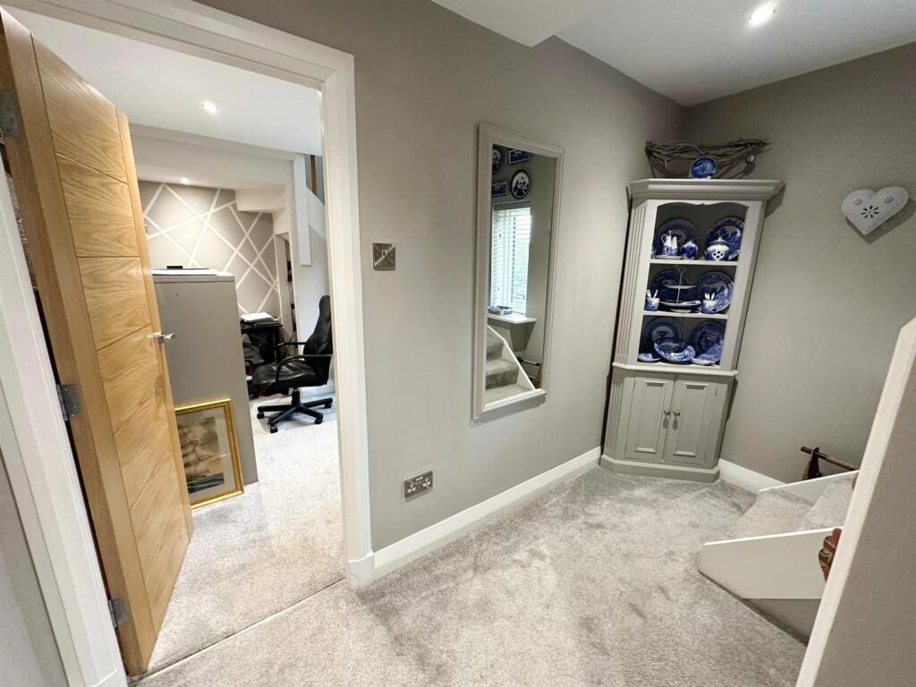 Additional image 28 of Ladymead, Glenlyon Avenue, Keighley